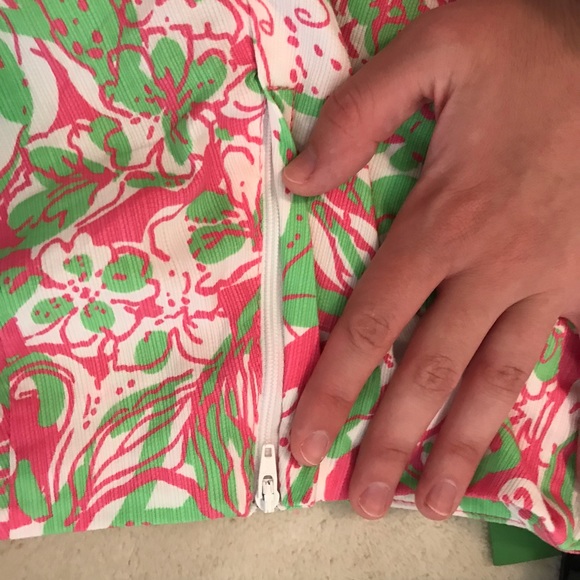 Lilly Pulitzer shorts NWT - Picture 7 of 8